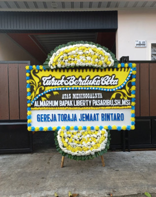Papan Bunga Duka di Bonang